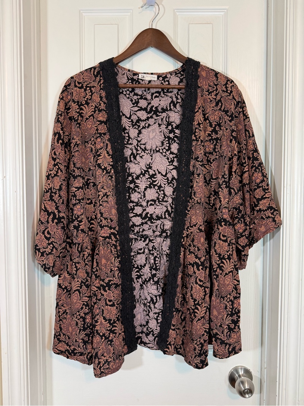 Cotton Candy Black and Taupe Floral Print Kimono